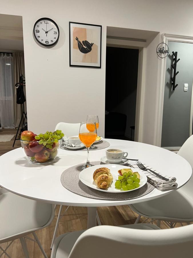 Cinderella Apartment With Free Parking Pula Exteriör bild